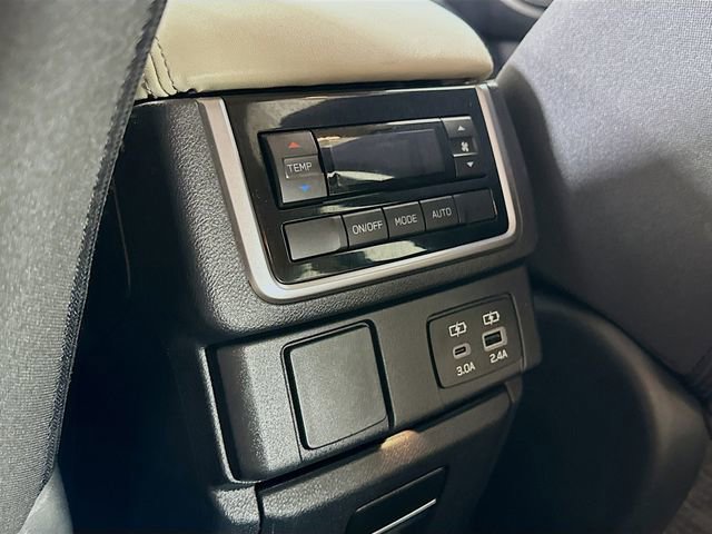 Used 2024 Subaru Ascent Premium w/ Convenience Package image 25