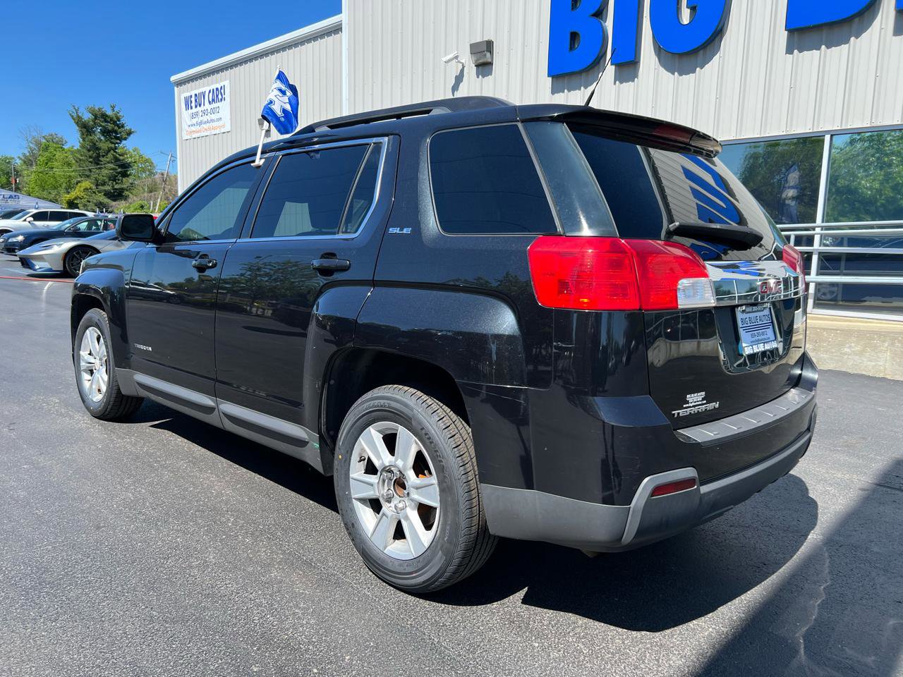 Used 2011 GMC Terrain SLE w/ Convenience Package FWD image 3