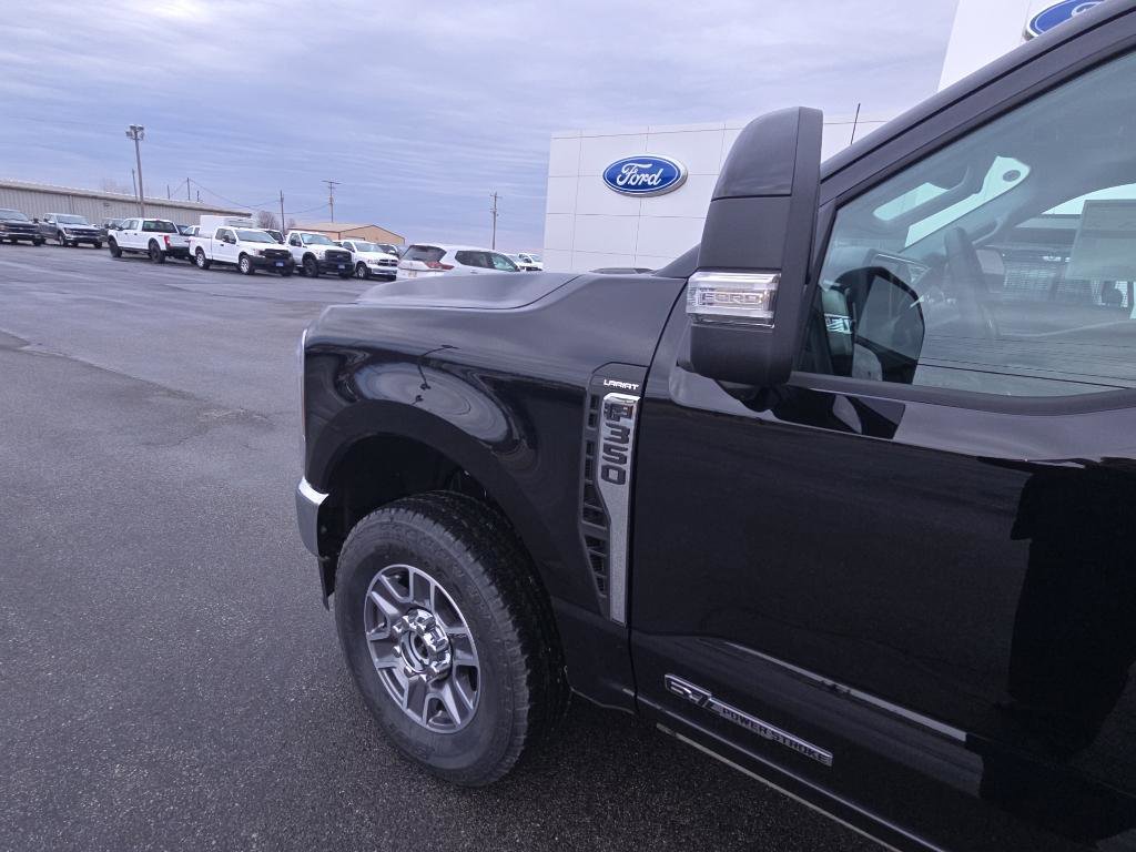 New 2025 Ford F350 Lariat w/ FX4 Off-Road Package image 14