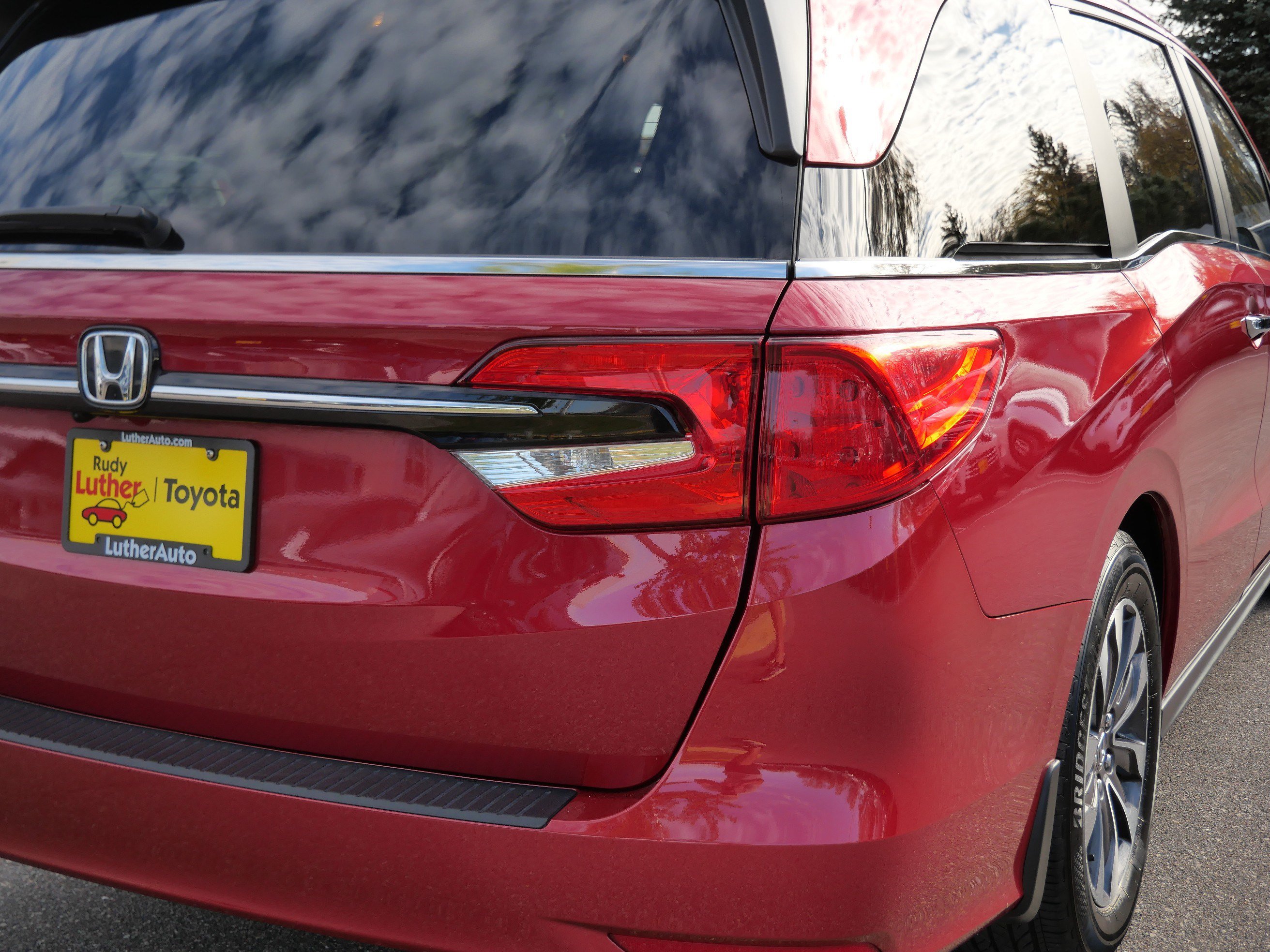 Used 2024 Honda Odyssey EX-L image 17