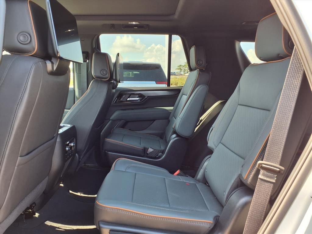 New 2026 GMC Yukon AT4 w/ AT4 Premium Plus Package image 13