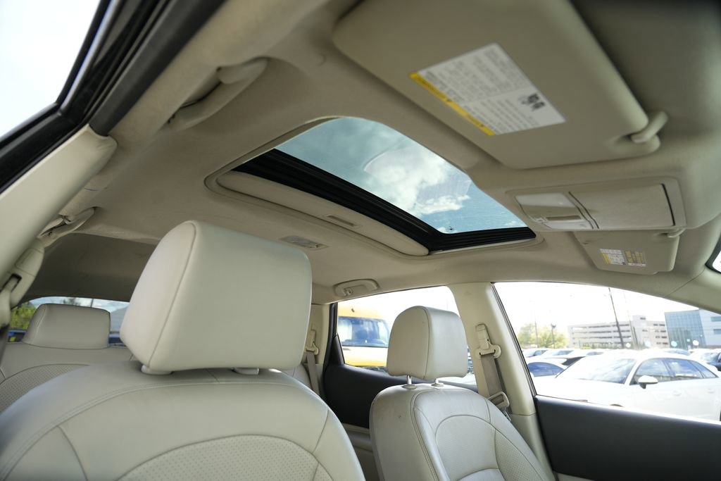 Used 2008 Nissan Rogue SL w/ Premium Pkg image 28