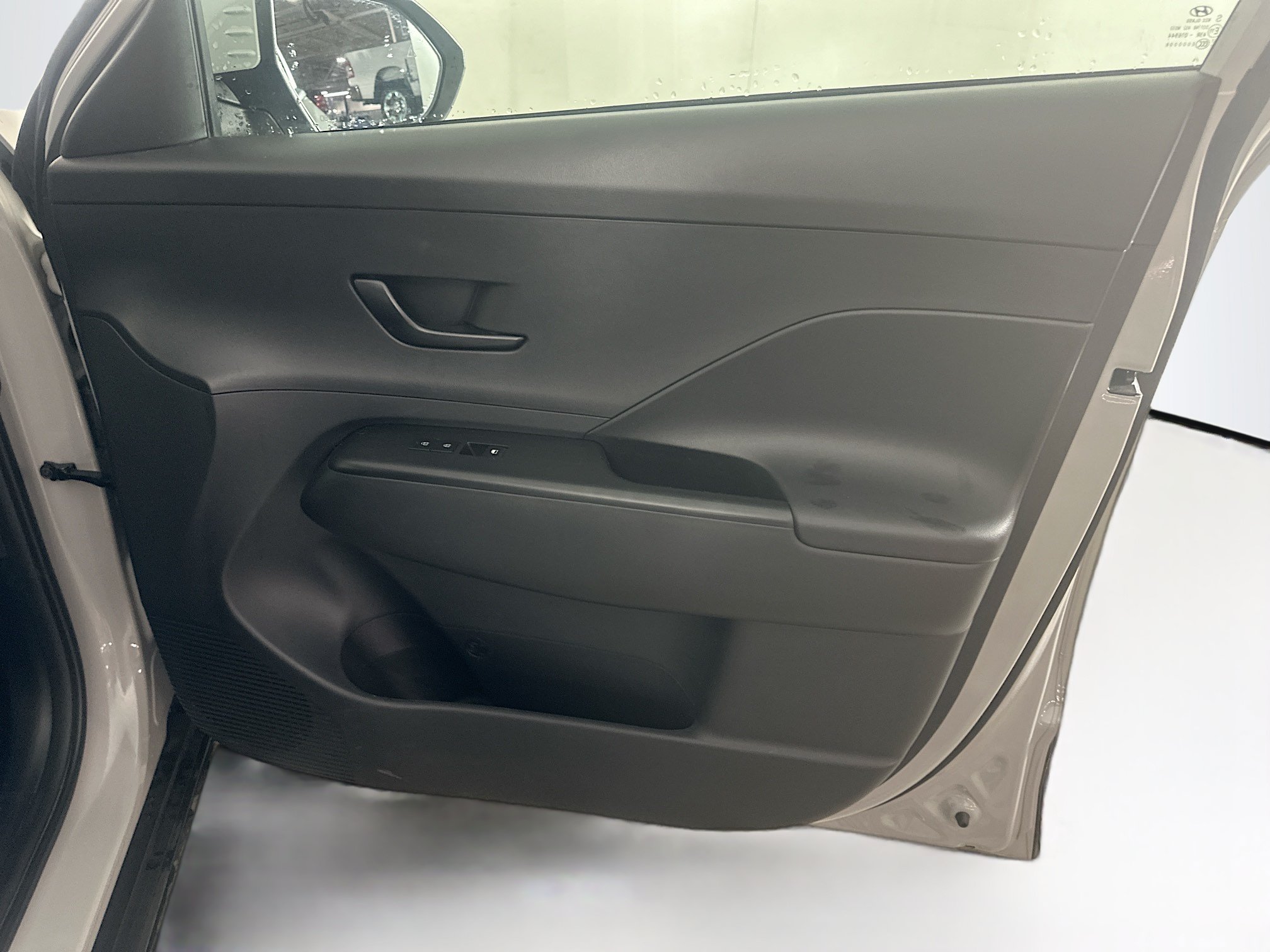 Used 2024 Hyundai Kona SEL AWD/4WD image 32