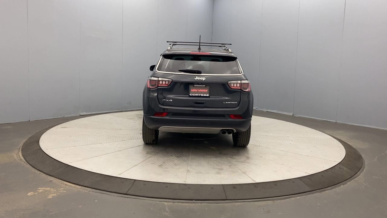 Used 2018 Jeep Compass Limited w/ Navigation Group AWD/4WD image 4