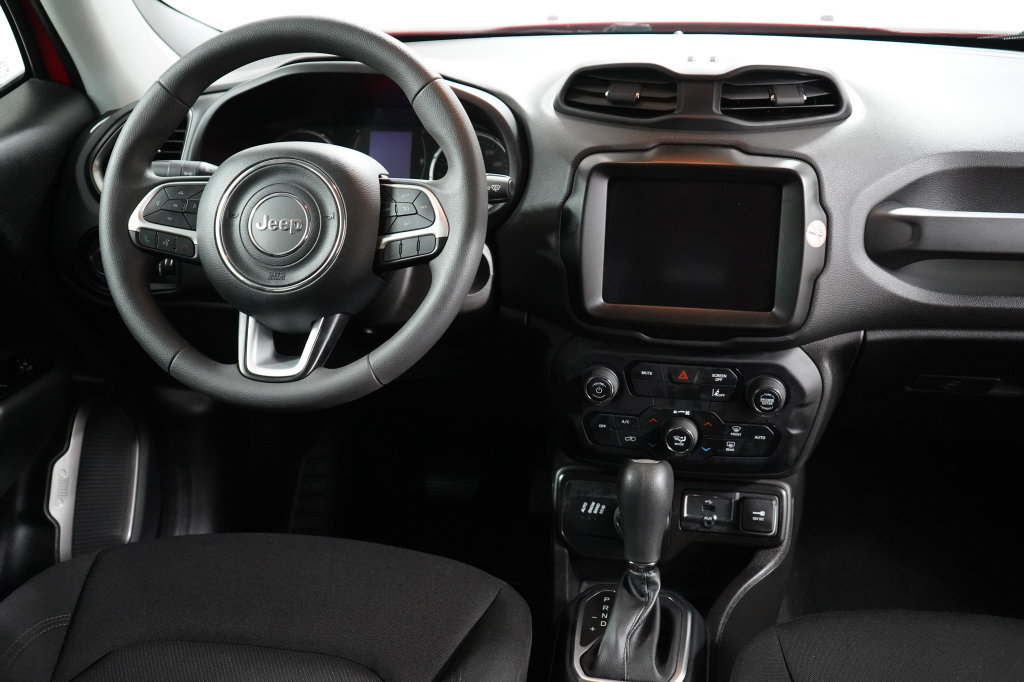 Certified 2023 Jeep Renegade Latitude AWD/4WD image 12