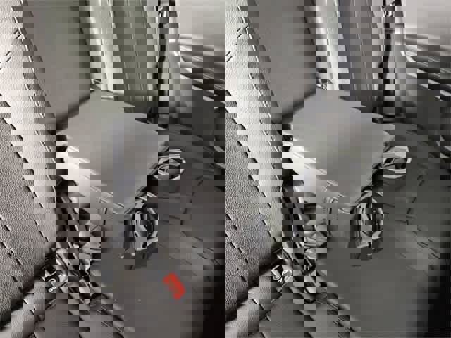 Used 2025 Mercedes-Benz GLB 250 4MATIC image 82