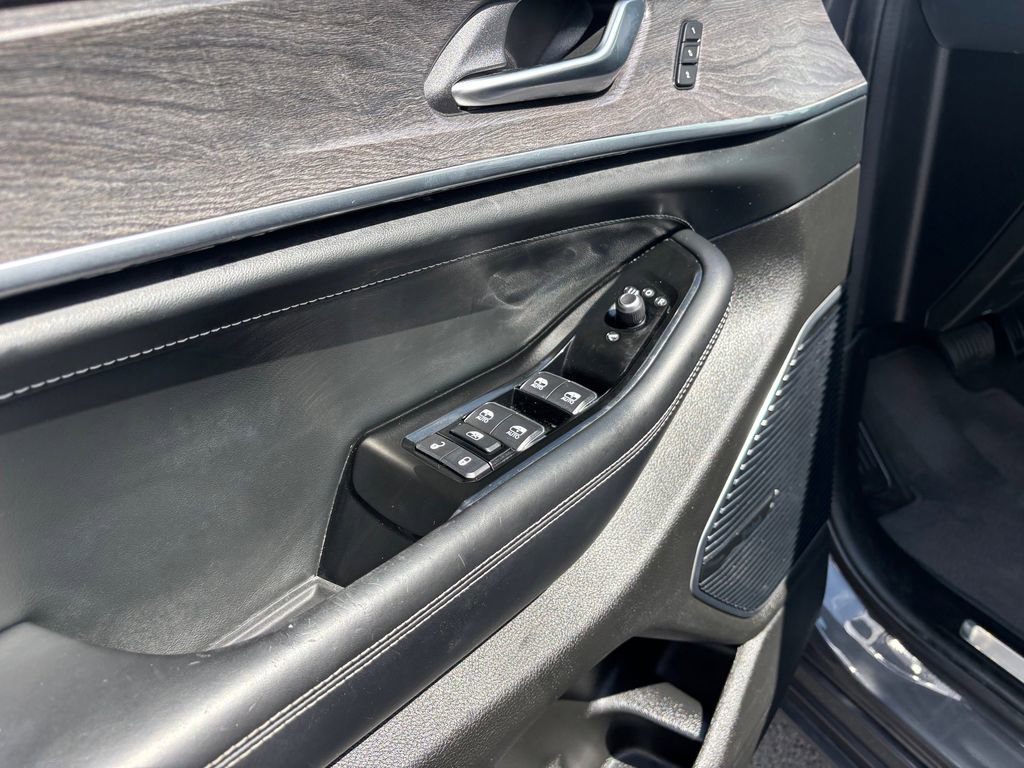 Used 2022 Jeep Grand Cherokee L Overland w/ Advanced Protech Group III AWD/4WD image 24