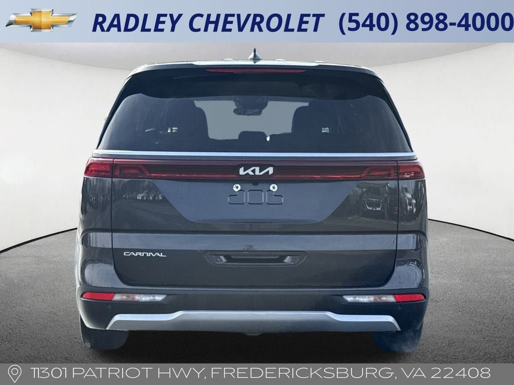 Used 2024 Kia Carnival LX image 18