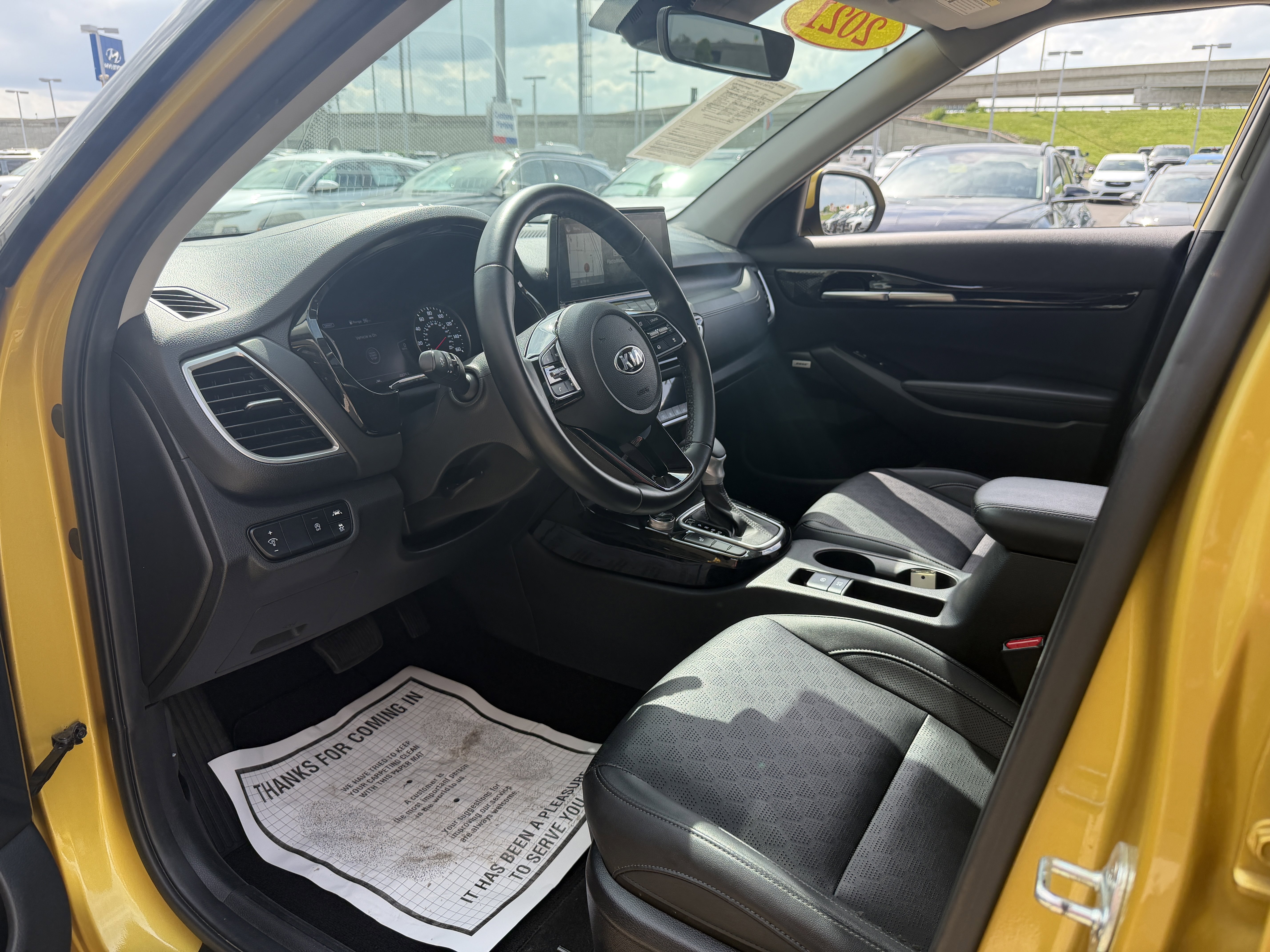 Used 2021 Kia Seltos SX w/ SX Sunroof Package AWD/4WD image 28