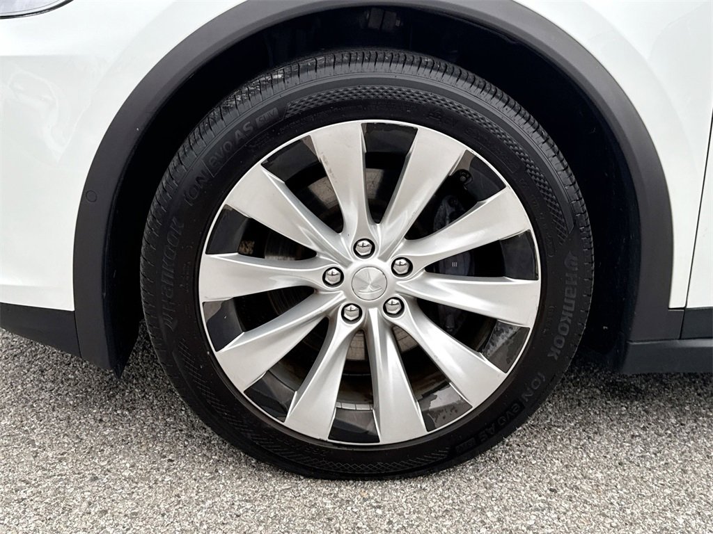 Used 2020 Tesla Model X Long Range image 19