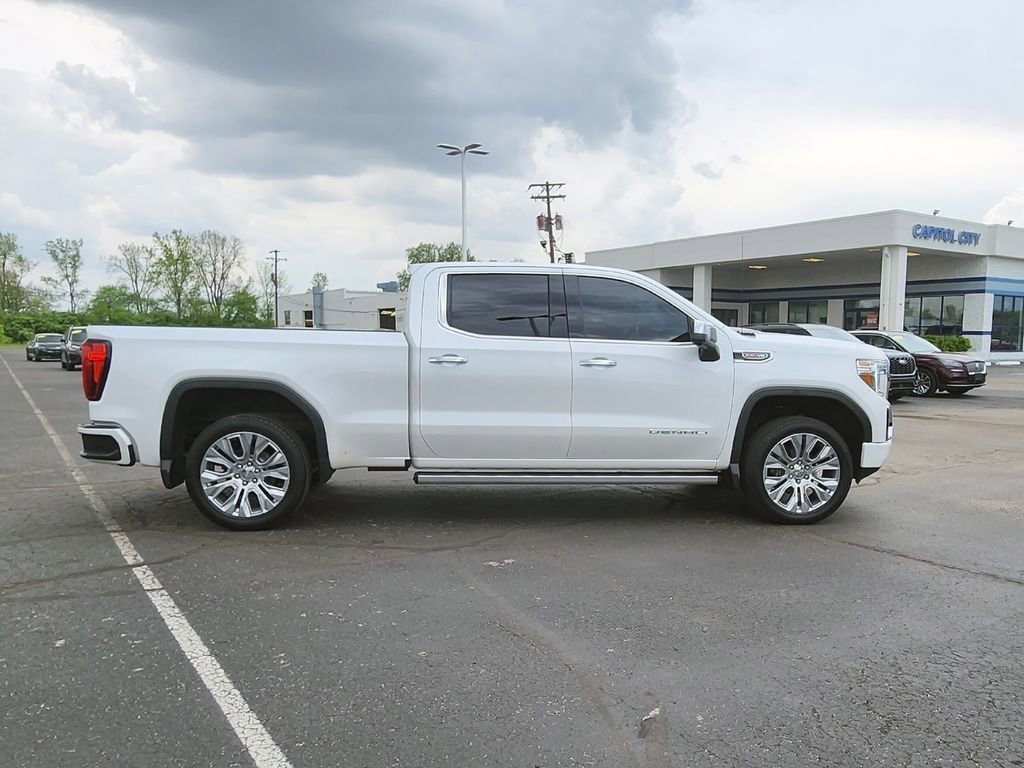 Used 2022 GMC Sierra 1500 Denali w/ Denali Premium Package AWD/4WD image 3