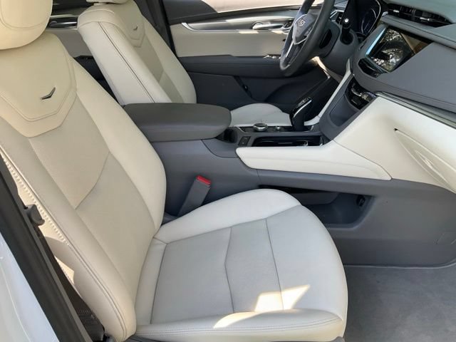 Used 2025 Cadillac XT5 Premium Luxury FWD image 22
