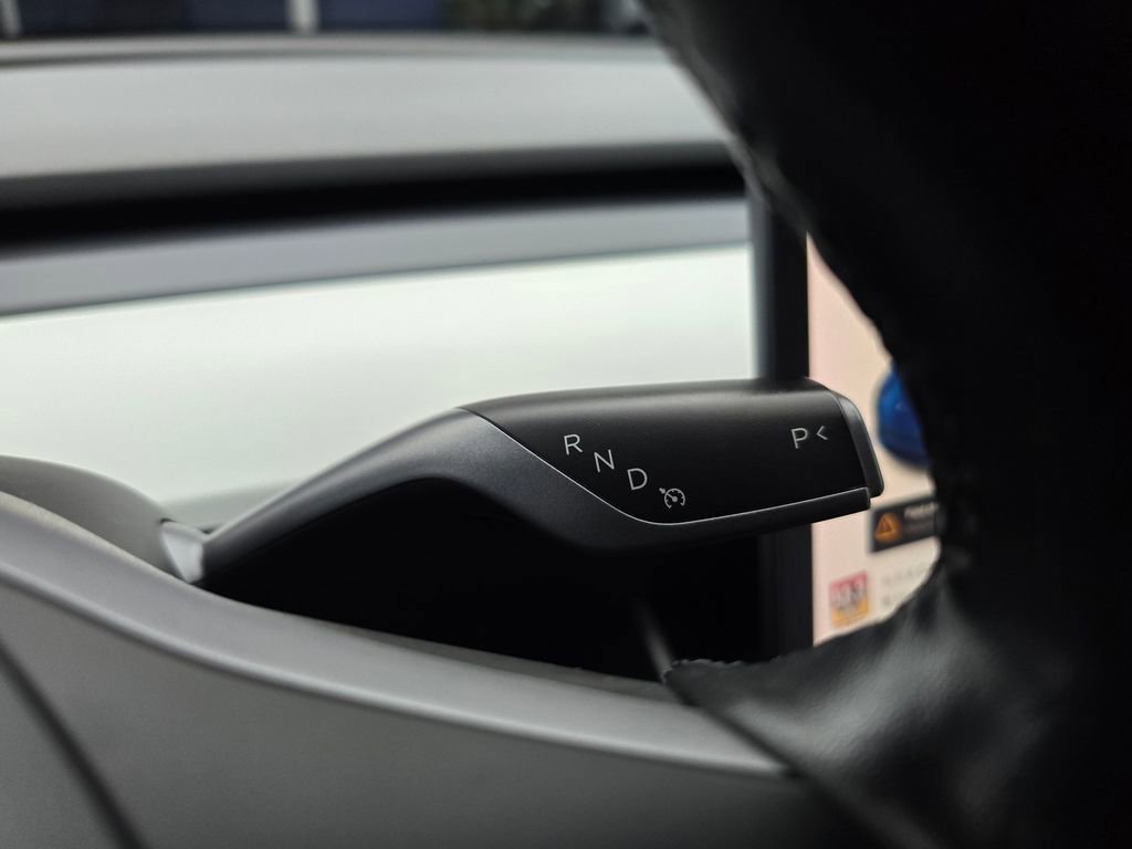 Used 2019 Tesla Model 3 Standard Range image 25