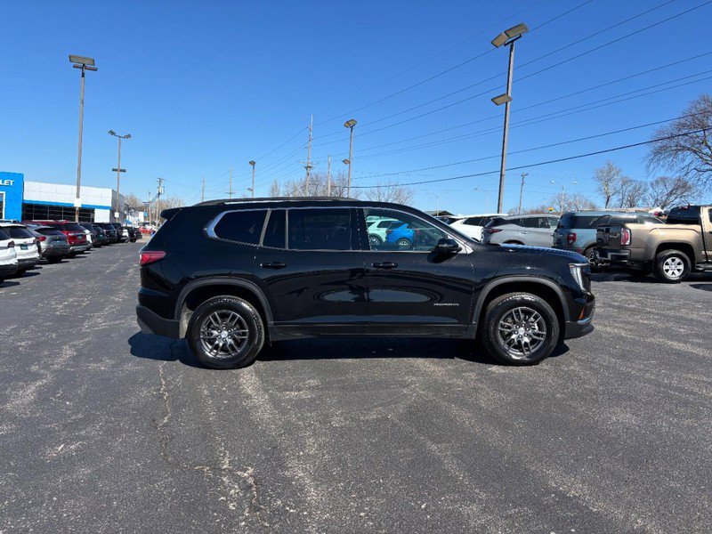Used 2025 GMC Acadia Elevation image 6