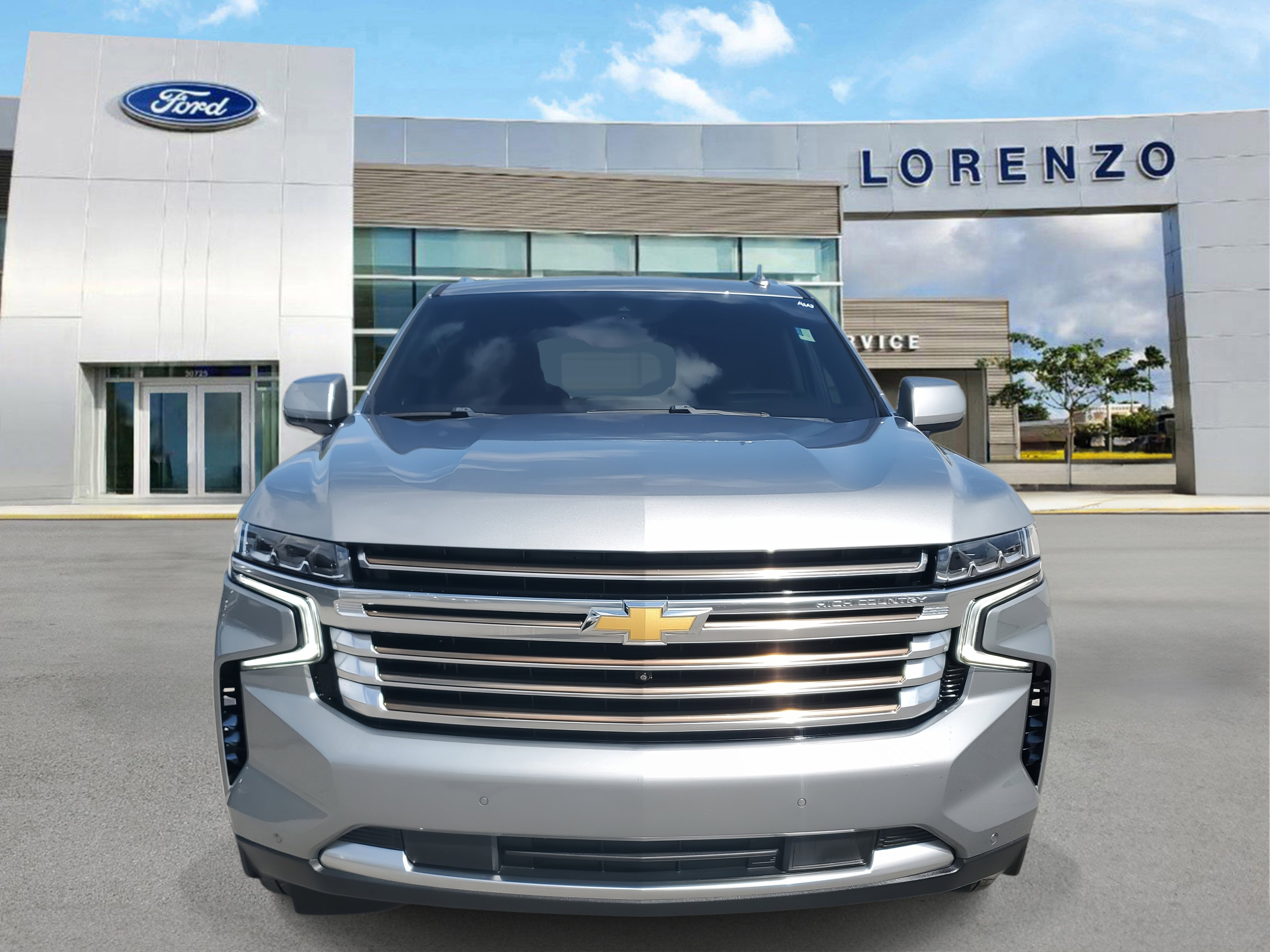 Used 2024 Chevrolet Tahoe High Country image 2