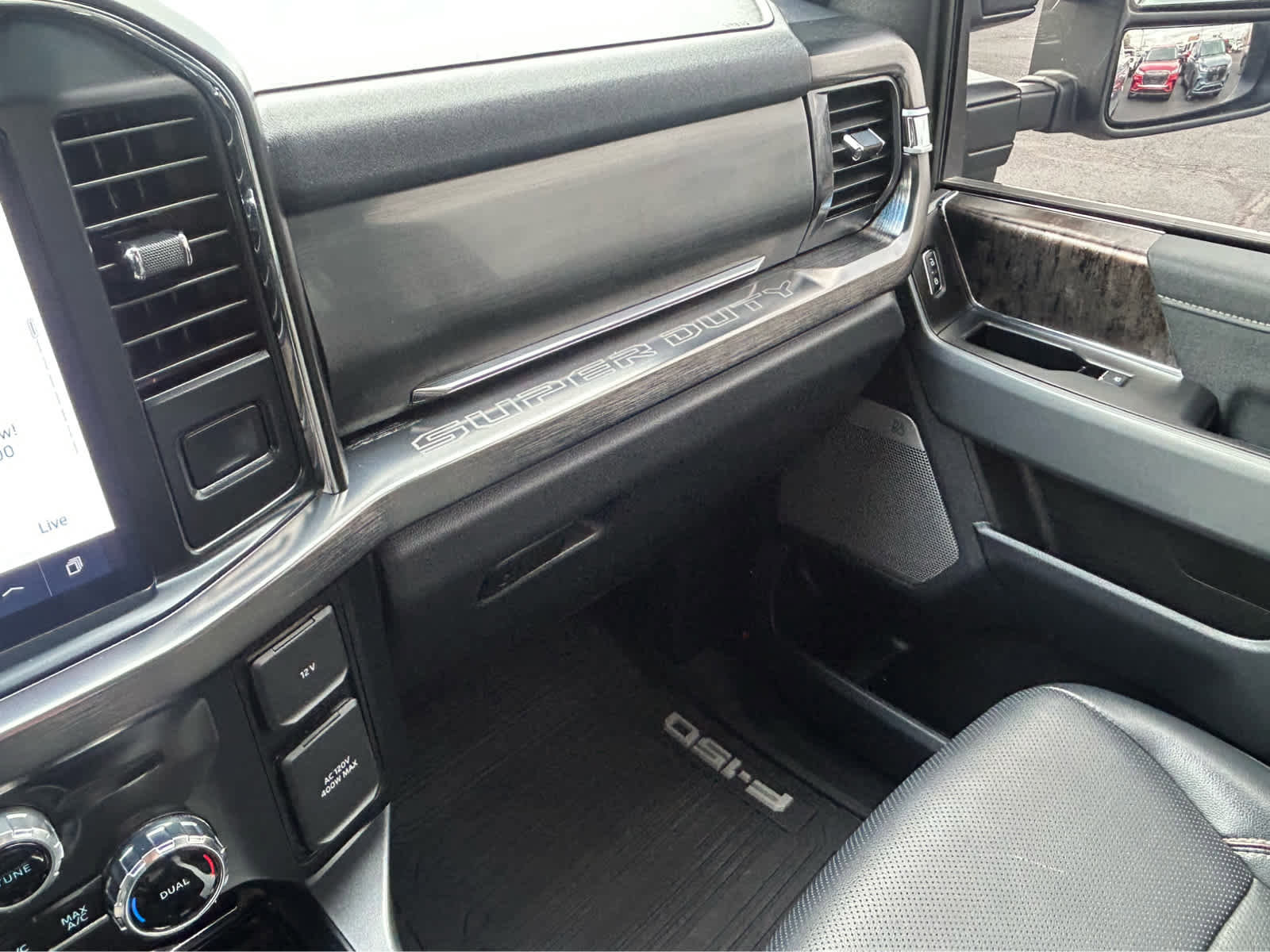 Used 2024 Ford F250 Lariat w/ Chrome Package image 68