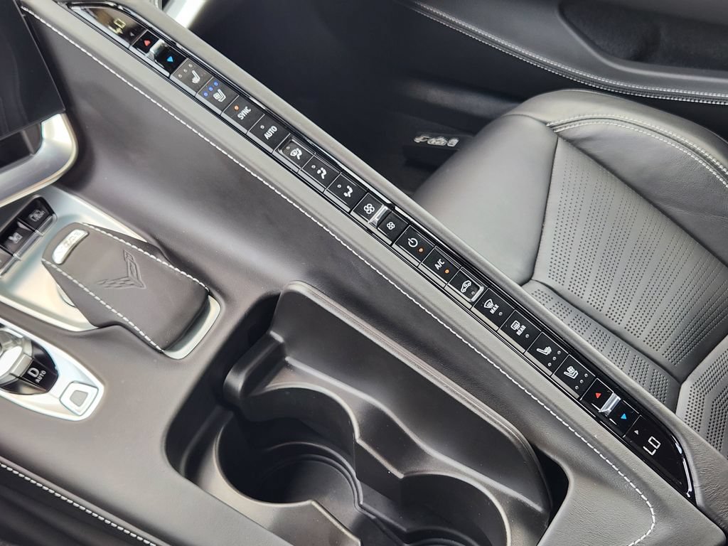 Certified 2021 Chevrolet Corvette Stingray Premium Cpe w/ Z51 Performance Package RWD image 20