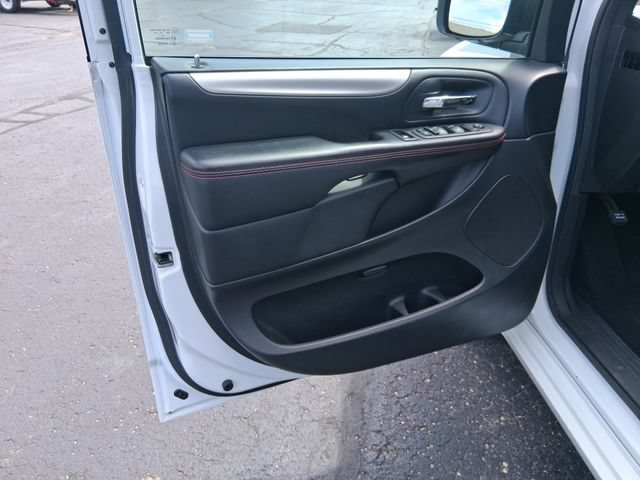 Used 2019 Dodge Grand Caravan GT FWD image 9