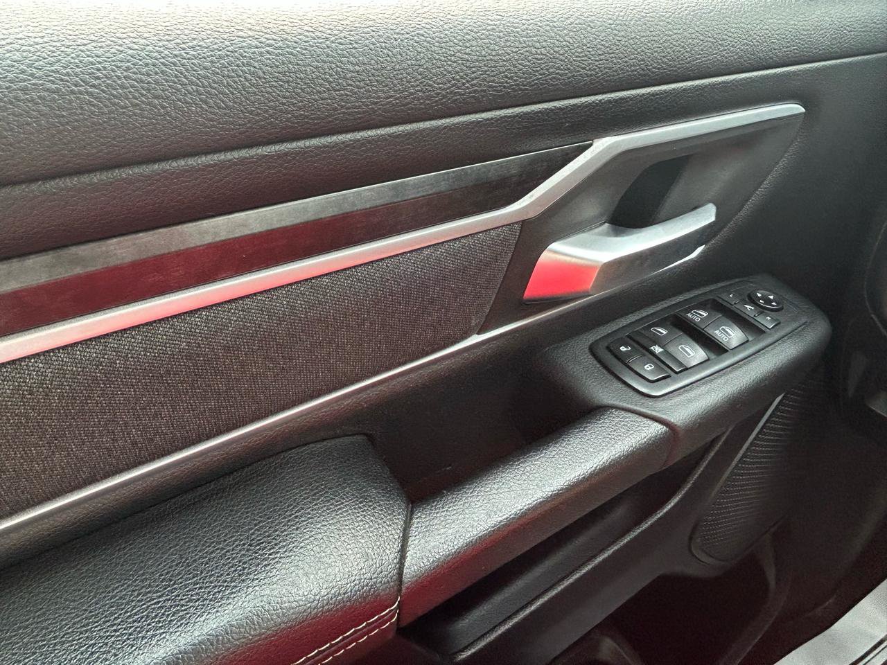 Used 2020 RAM 1500 Big Horn AWD/4WD image 30
