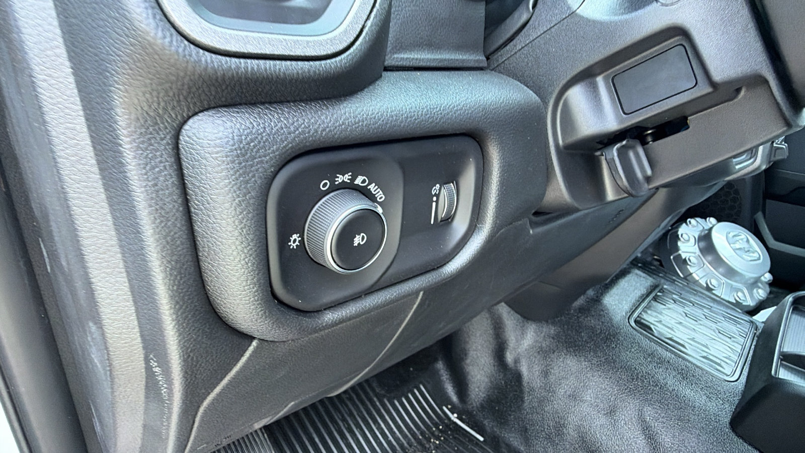 New 2026 RAM 5500 Tradesman AWD/4WD image 20