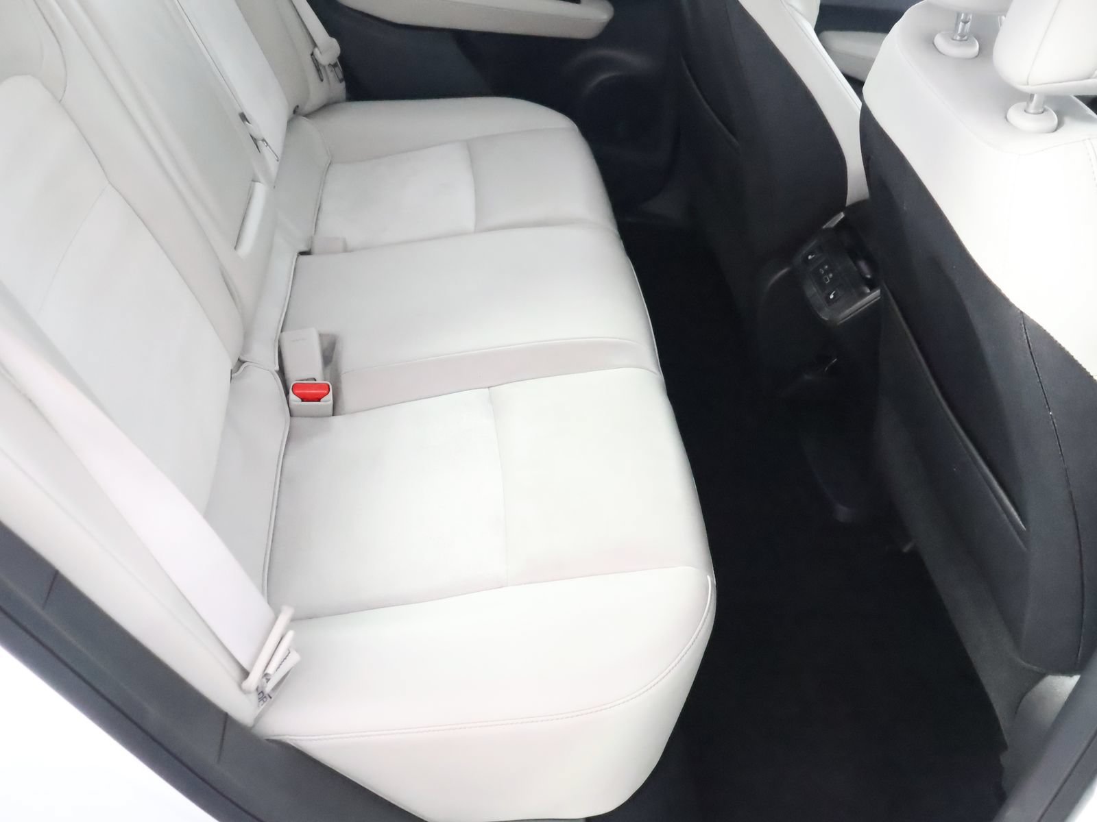 Used 2023 Nissan Ariya AWD image 46