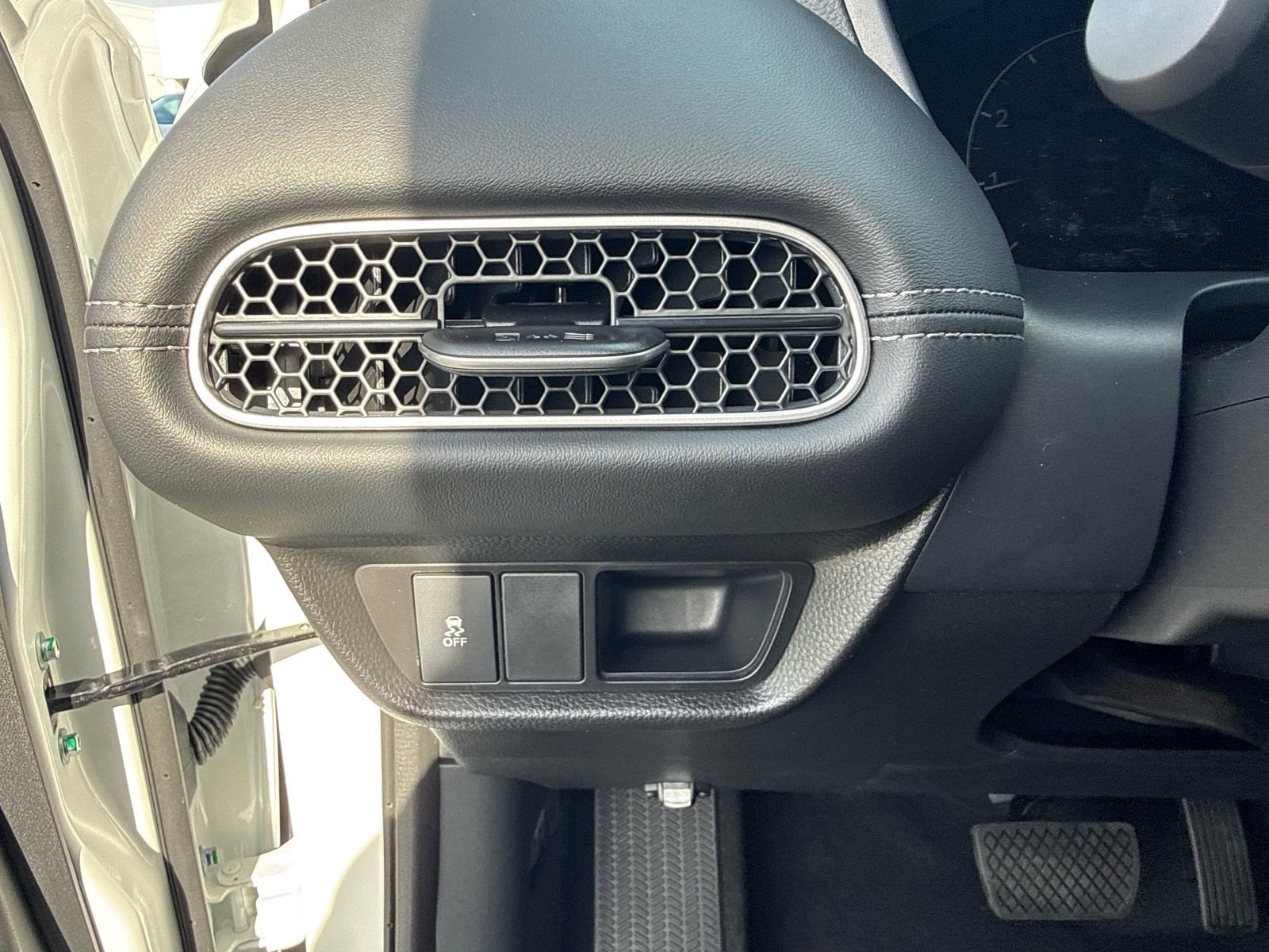 New 2026 Honda HR-V EX-L image 14