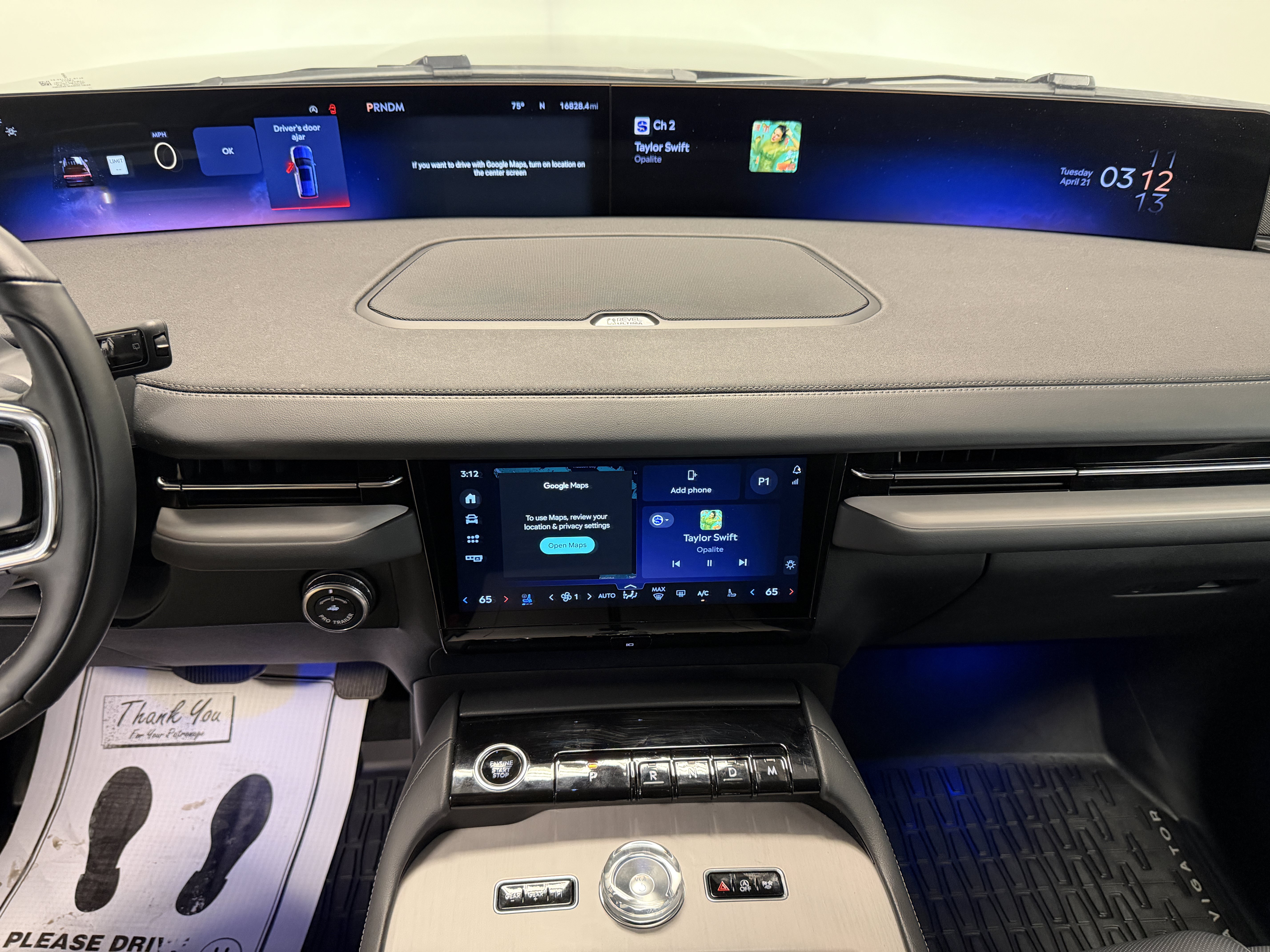 Used 2025 Lincoln Navigator Reserve AWD/4WD image 4
