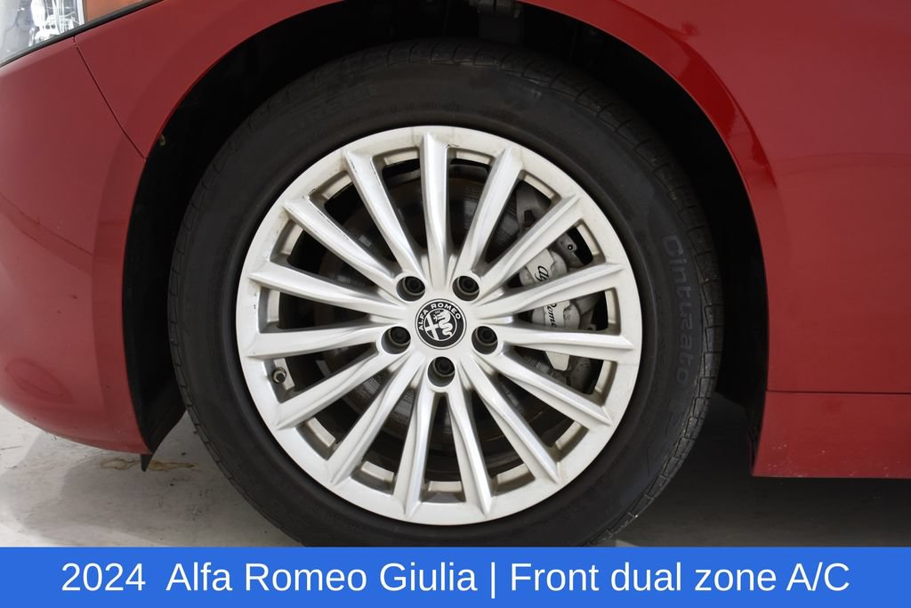 Used 2024 Alfa Romeo Giulia Sprint AWD/4WD image 6