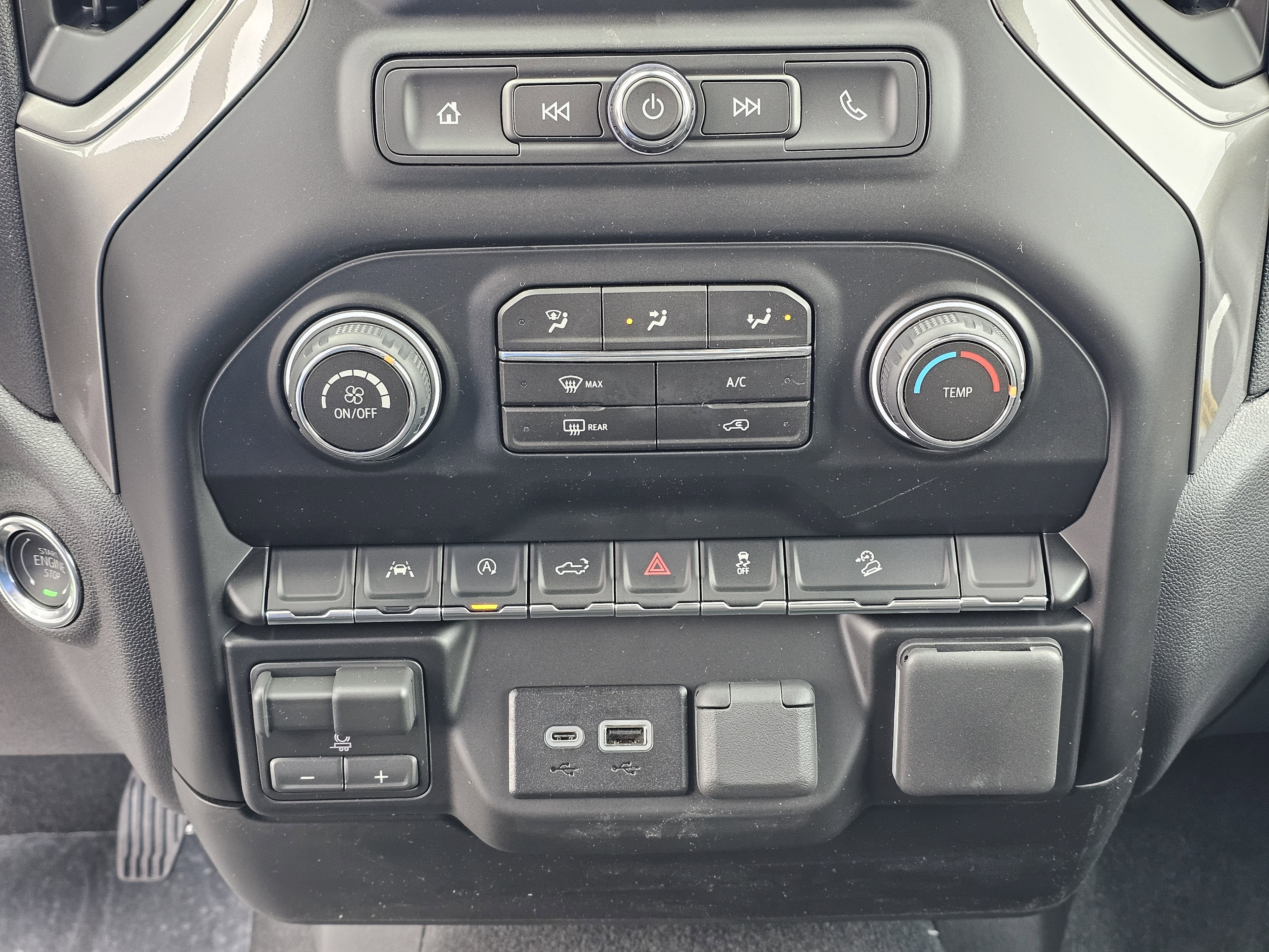 New 2026 Chevrolet Silverado 1500 Custom Trail Boss w/ Turbomax Blackout Package image 29