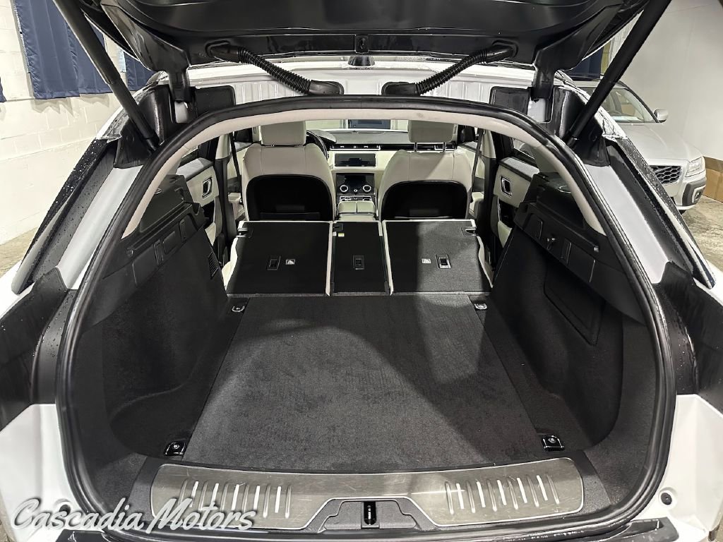 Used 2019 Land Rover Range Rover Velar R-Dynamic SE image 10
