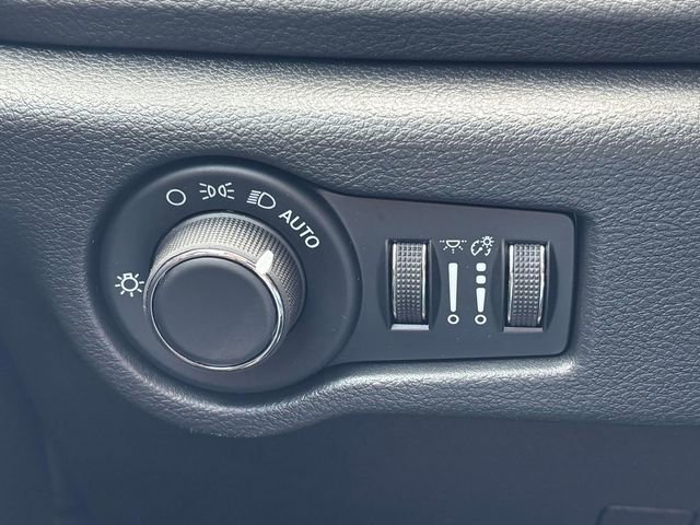 New 2027 Chrysler Pacifica Limited FWD image 20