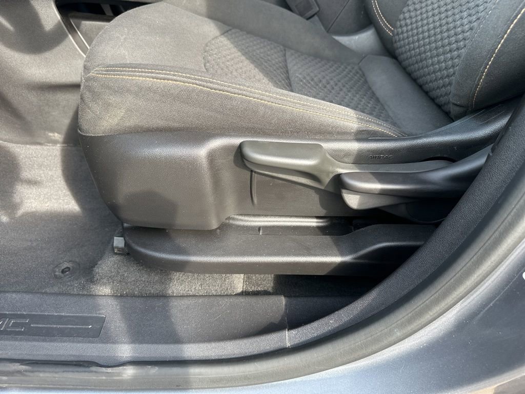 Used 2018 GMC Terrain SLE image 13