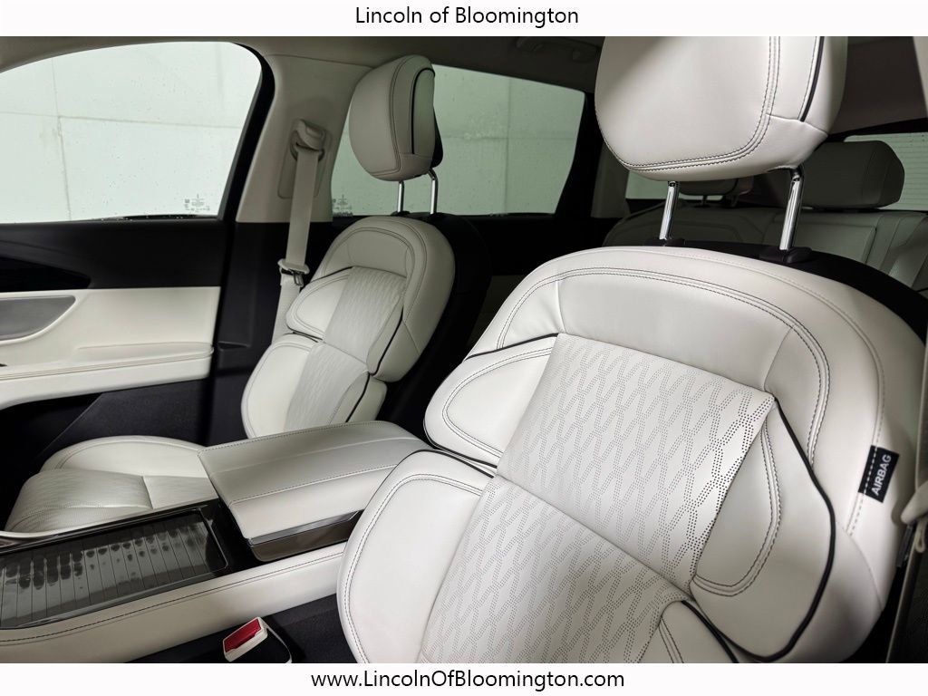 New 2026 Lincoln Nautilus Black Label w/ Jet Appearance Package image 28