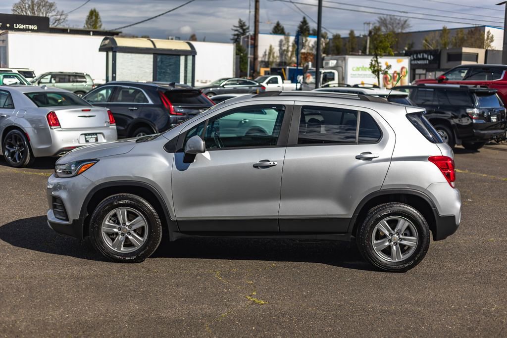 Used 2022 Chevrolet Trax LT w/ Driver Confidence Package AWD/4WD image 13