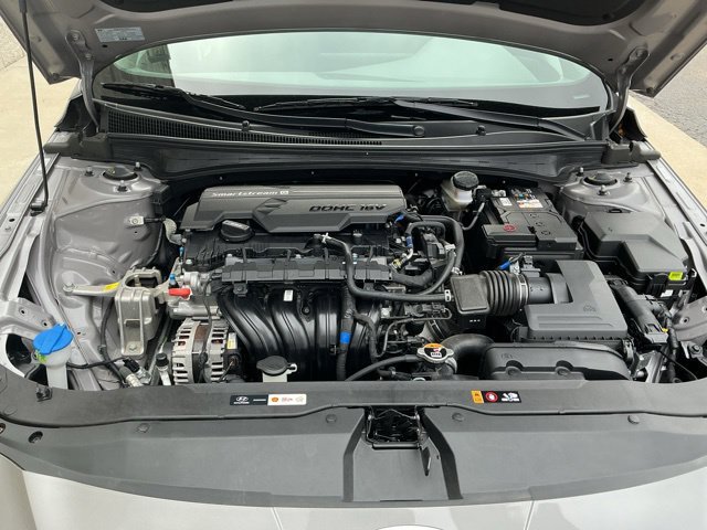 Certified 2024 Hyundai Elantra SE FWD image 28