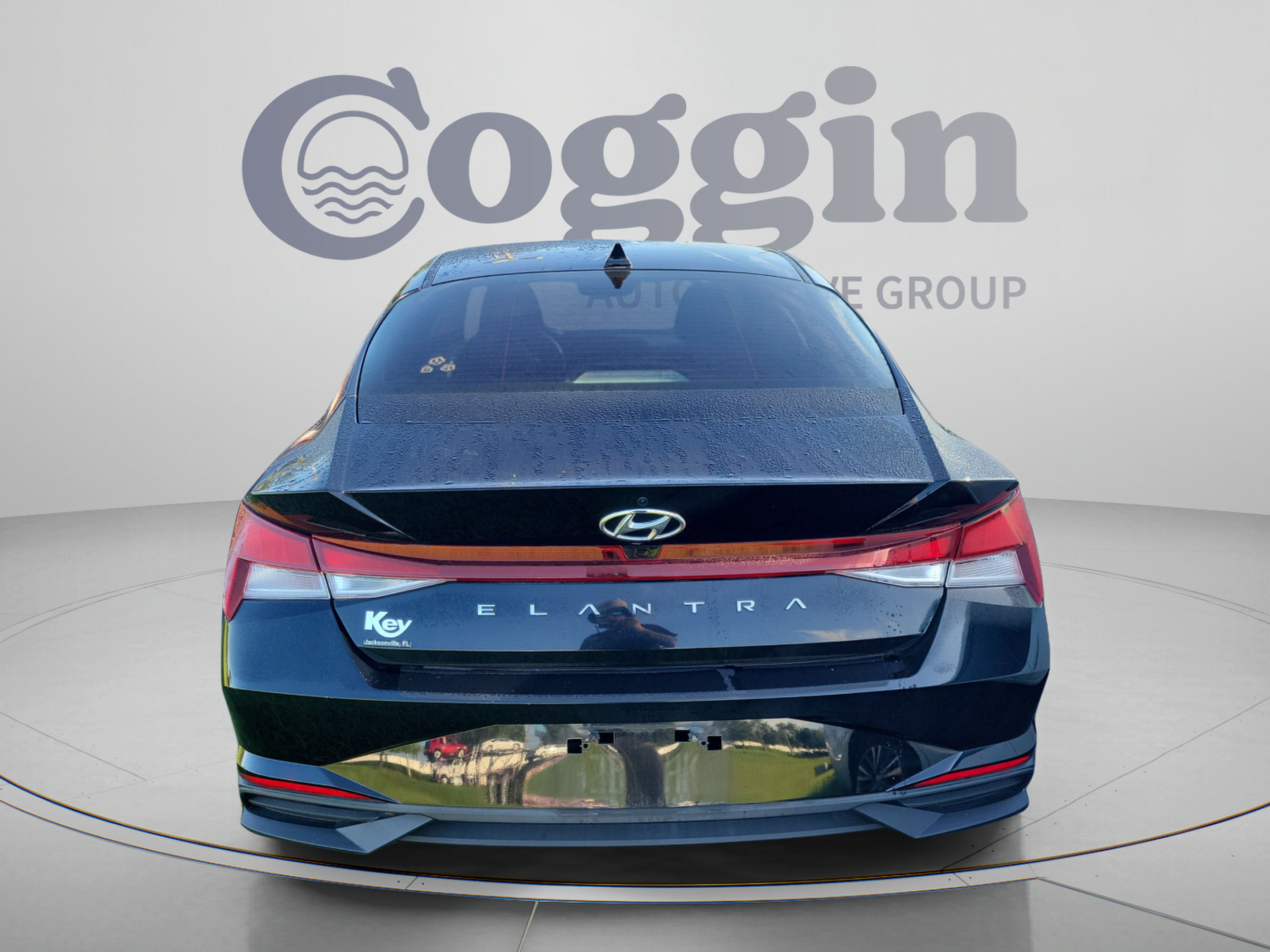 Used 2022 Hyundai Elantra SEL FWD image 3