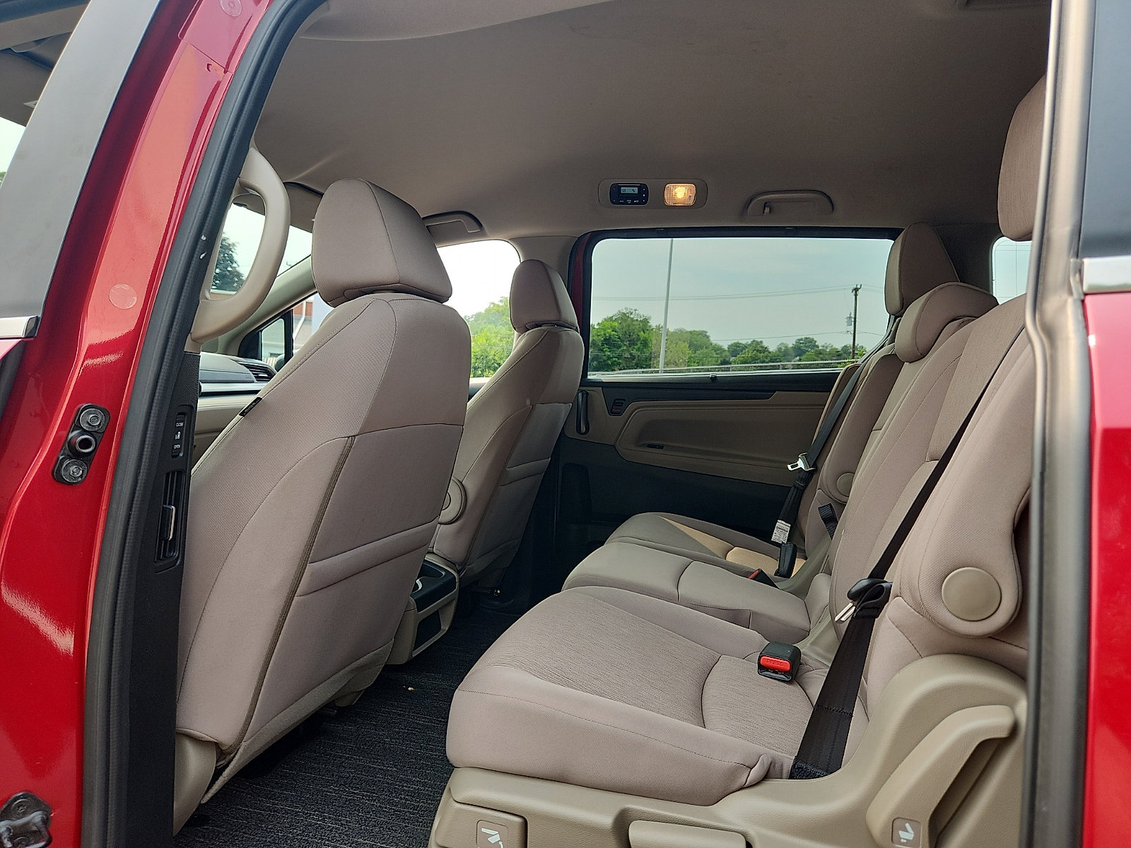 Used 2023 Honda Odyssey EX image 10