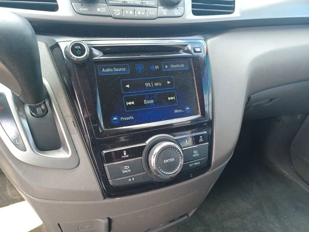 Used 2015 Honda Odyssey EX-L image 12