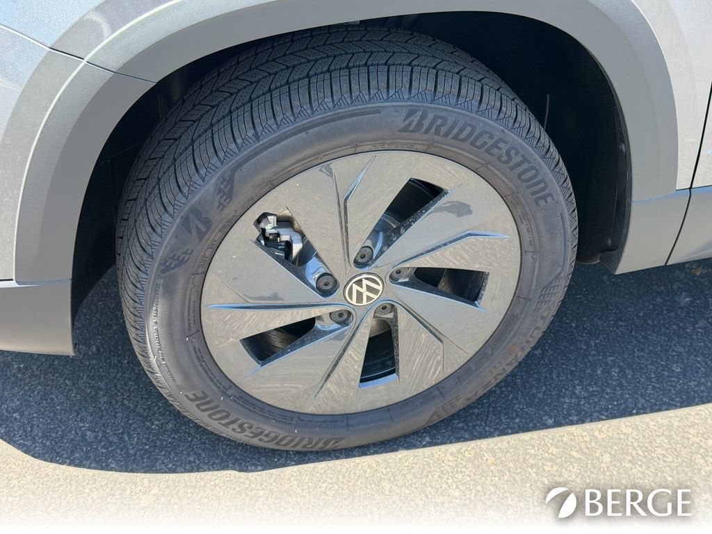 New 2026 Volkswagen Taos S FWD image 11