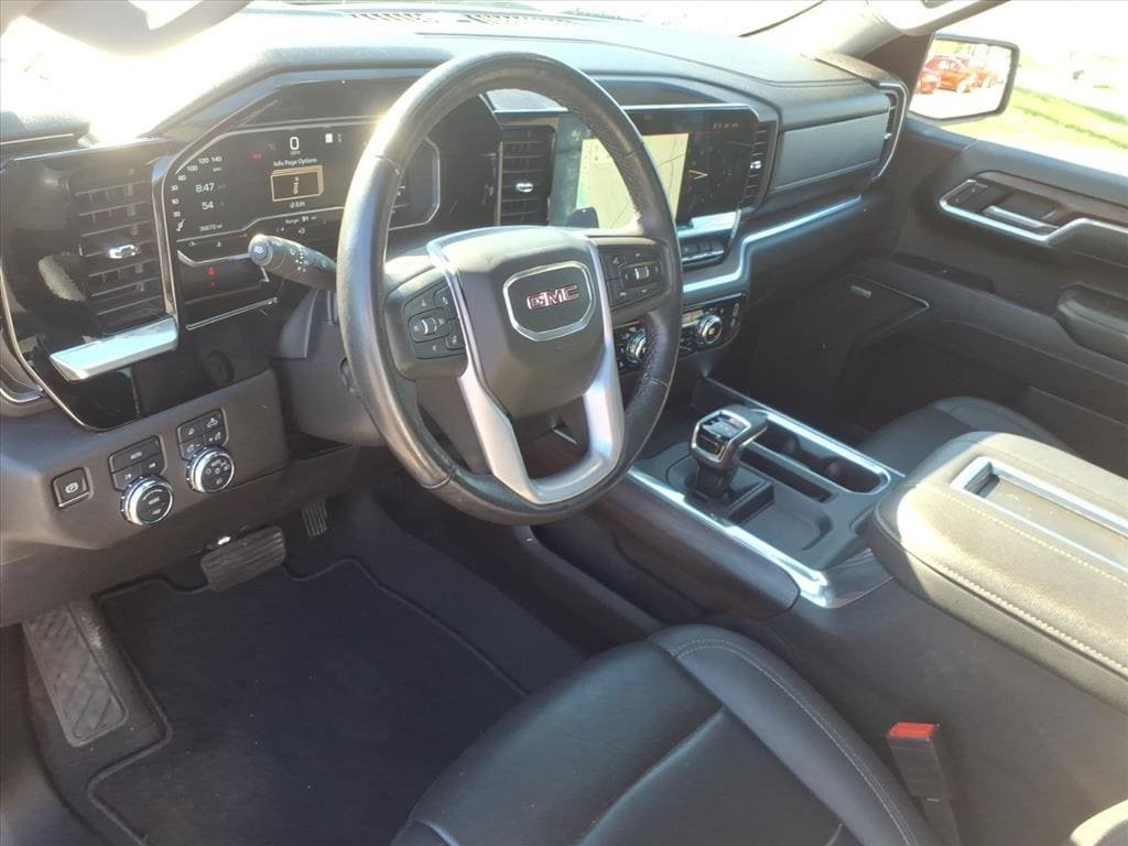 Used 2022 GMC Sierra 1500 SLT w/ SLT Convenience Package AWD/4WD image 6