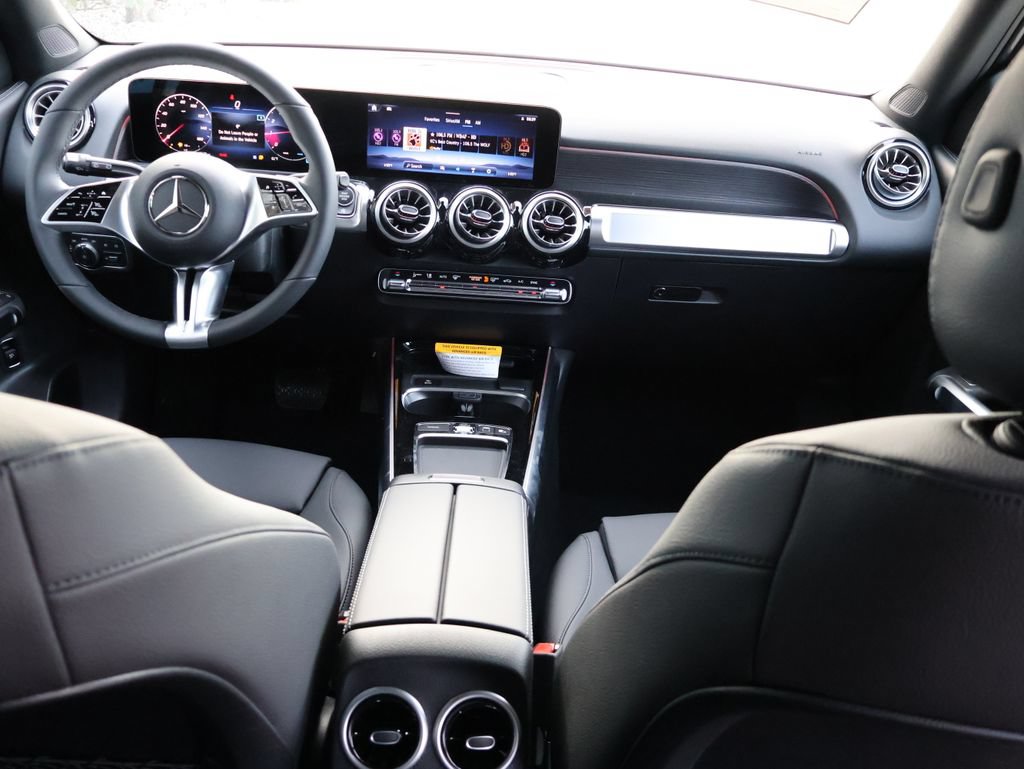 New 2026 Mercedes-Benz GLB 250 4MATIC image 15