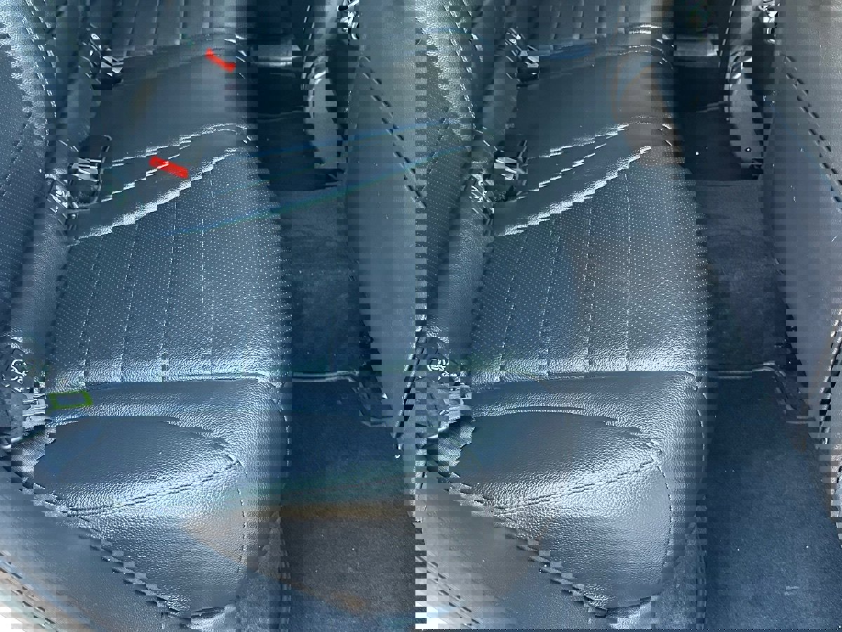 Used 2021 Mercedes-Benz GLC 300 image 37