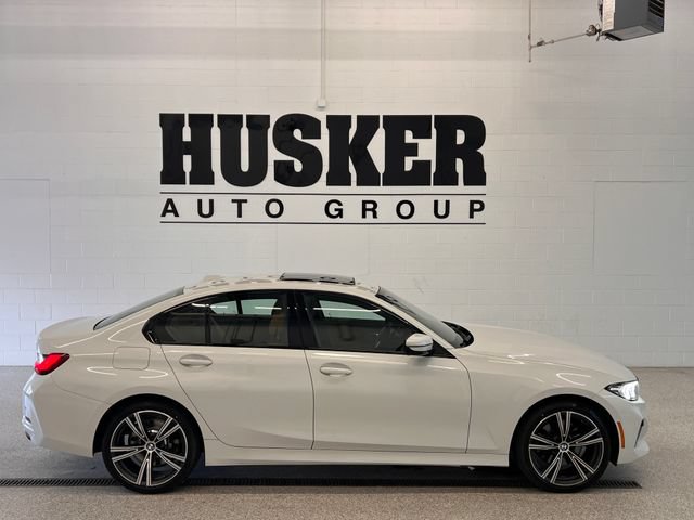 Used 2023 BMW 330i xDrive Sedan w/ Driving Assistance Package AWD/4WD image 2