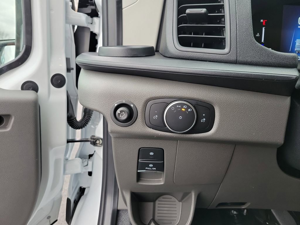 New 2026 Ford Transit 250 148 Medium Roof image 23