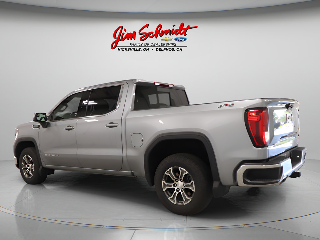 Used 2025 GMC Sierra 1500 SLE AWD/4WD image 4
