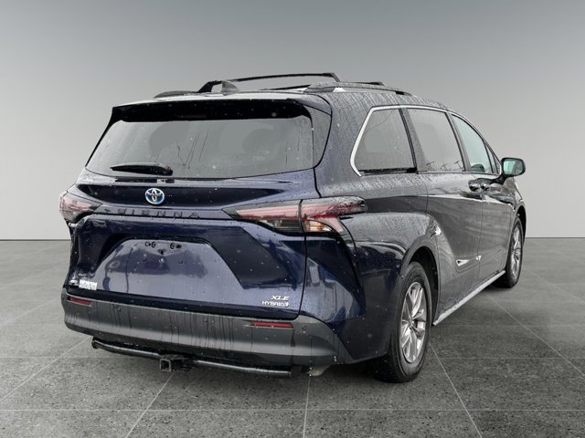 Certified 2024 Toyota Sienna XLE w/ XLE Plus Package image 5