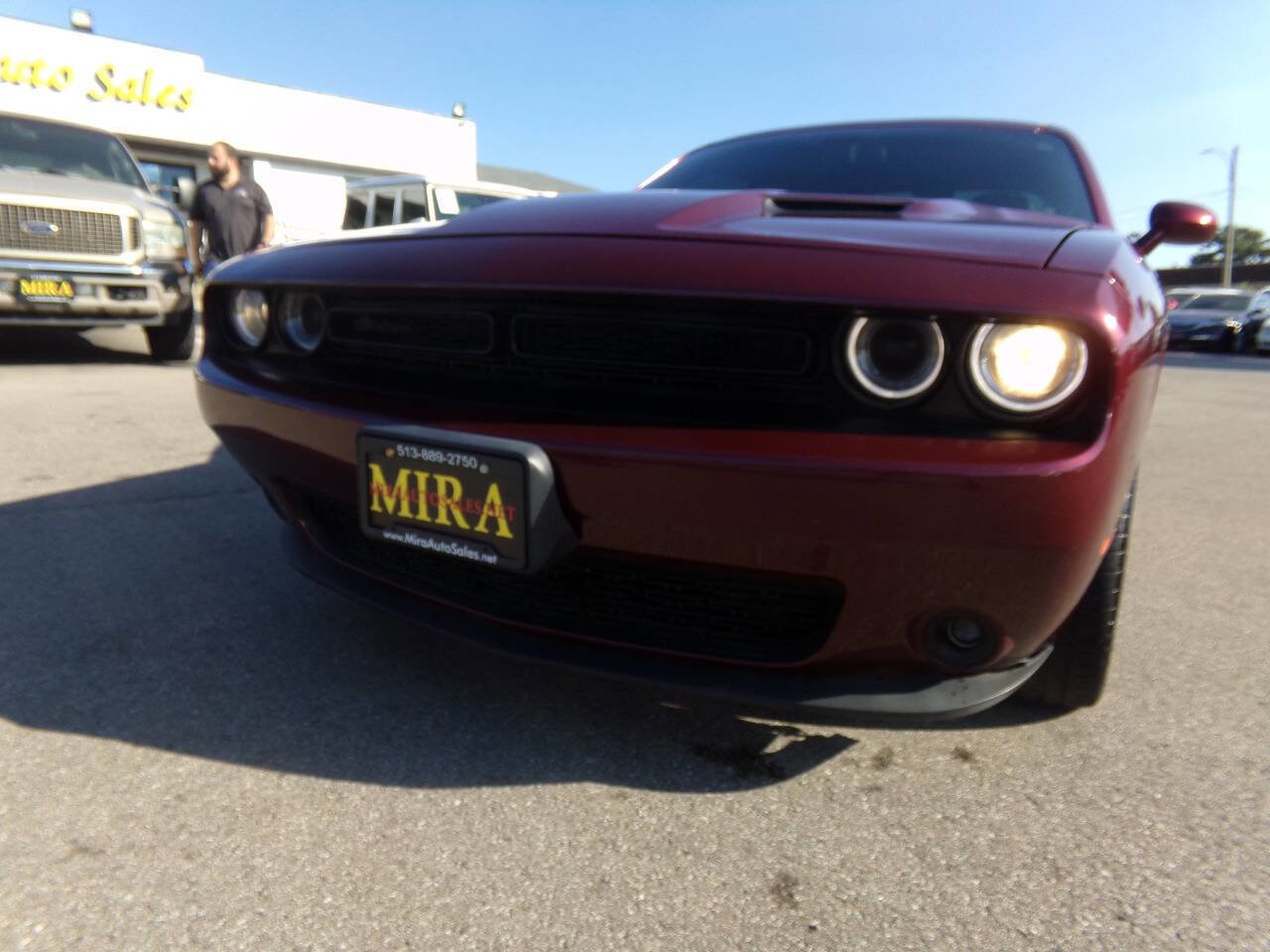 Used 2019 Dodge Challenger SXT w/ Blacktop Package image 8
