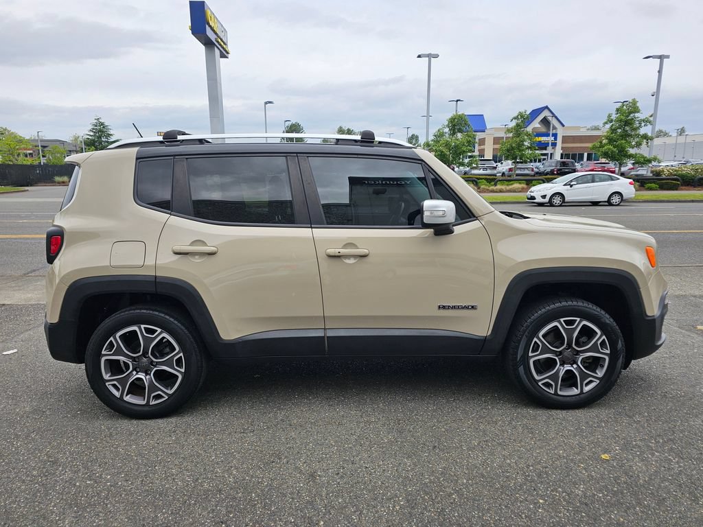 Used 2015 Jeep Renegade Limited w/ Safety & Security Group I AWD/4WD image 4