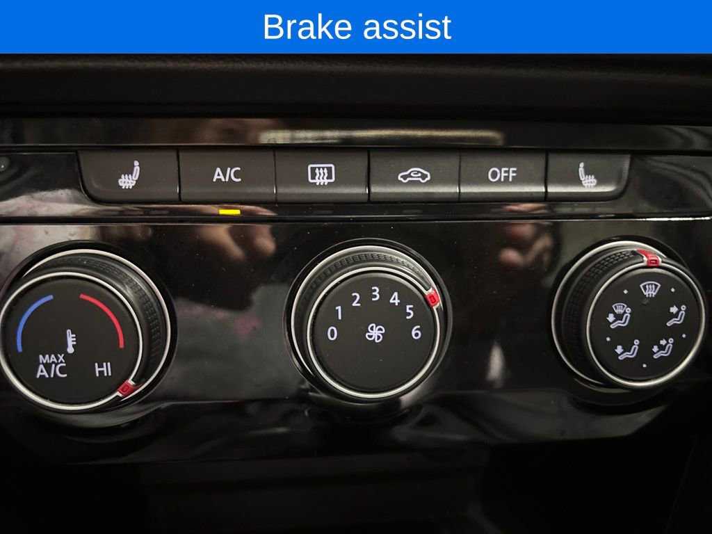 Used 2023 Volkswagen Taos SE image 7