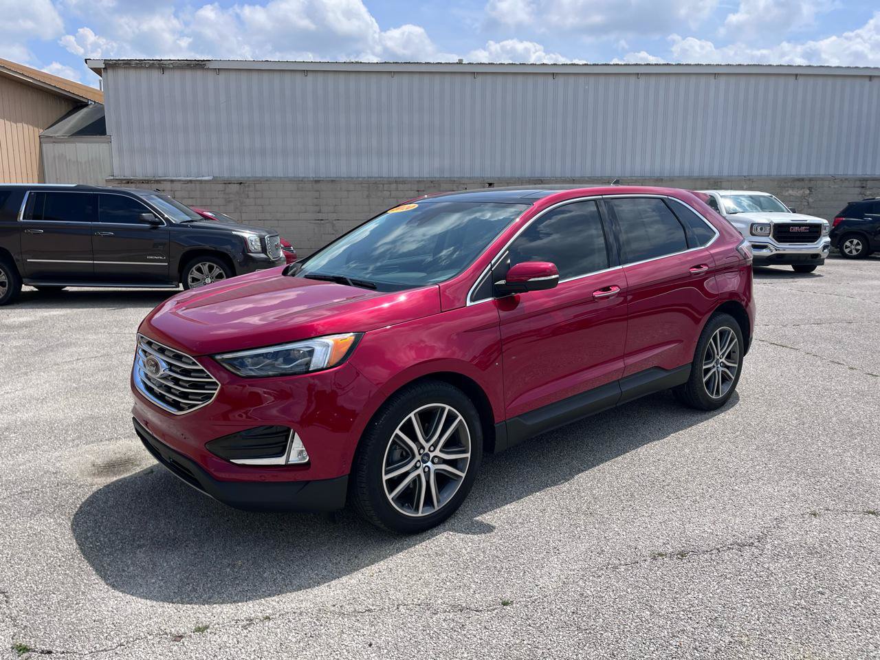 Used 2020 Ford Edge Titanium w/ Equipment Group 301A FWD image 7